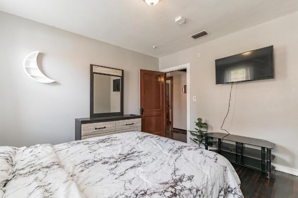 Comfy Pet Friendly Home In Jacksonville Mins To Downtown'S Екстериор снимка